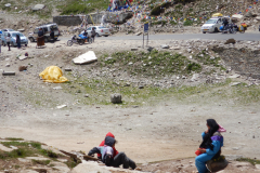 Manali Rohatang Pass - Taking rest